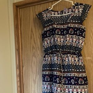 Jolie Size Small Patterned Dress